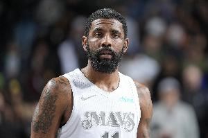 明天就是截止日！Stein：欧文是否执行球员选项目前仍在商议当中